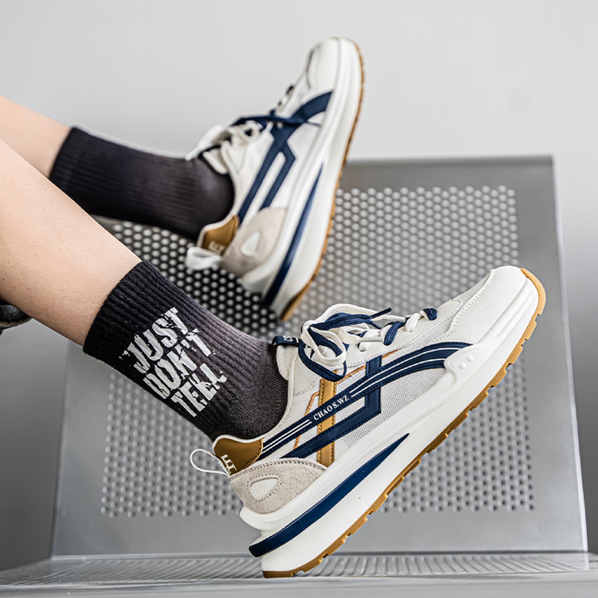 Новые мужские дышащие кроссовк – обзор и цена Badminton Shoes
